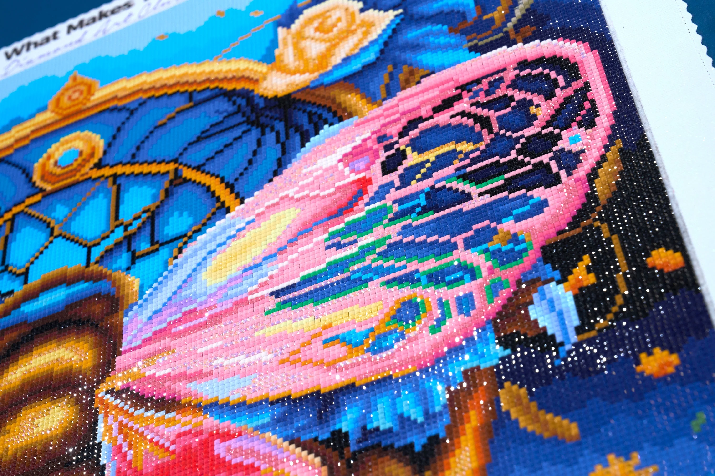 1127-filigree-bee-1.webp