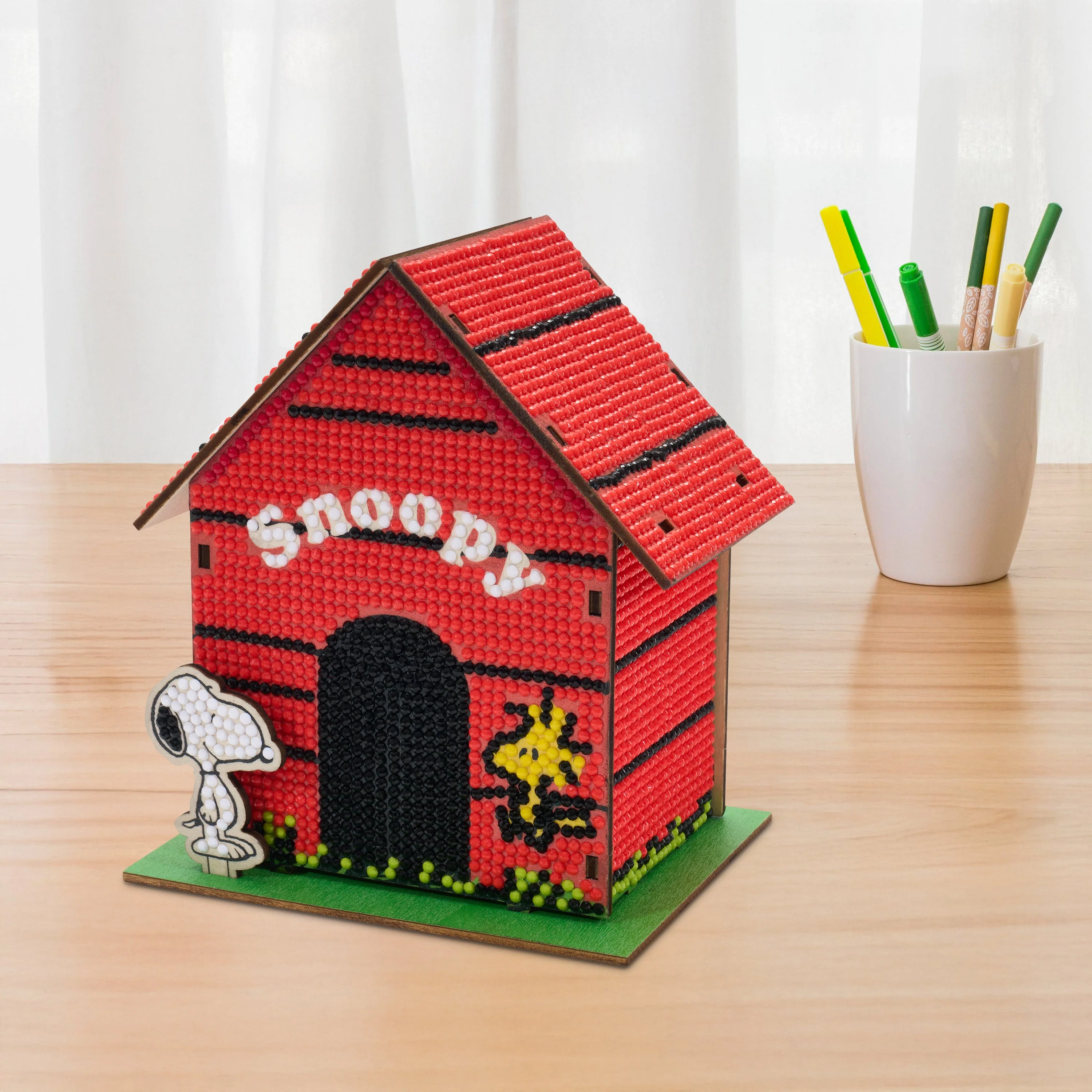 1304-gem-house-snoopy–1.webp