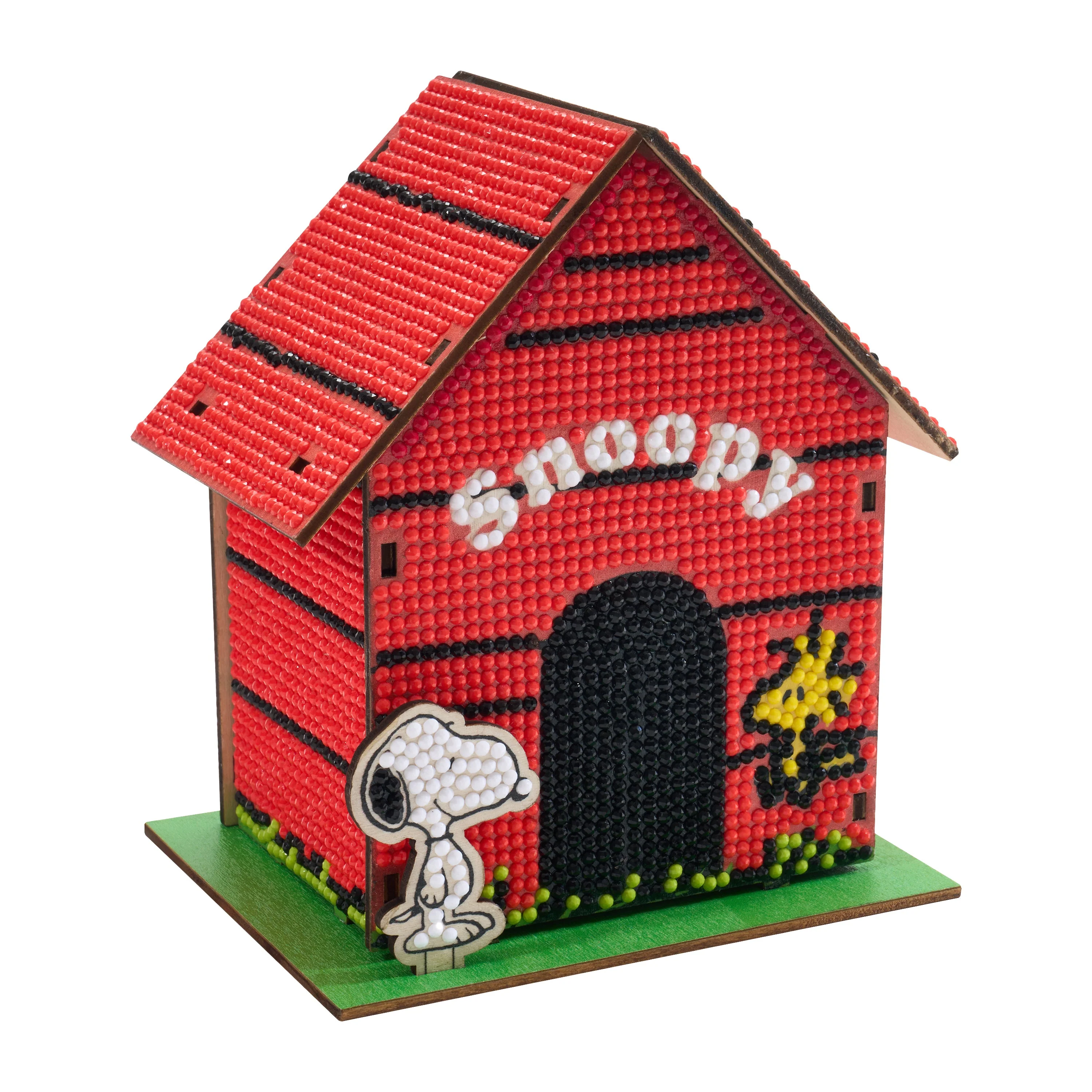 1304-gem-house-snoopy–1.webp