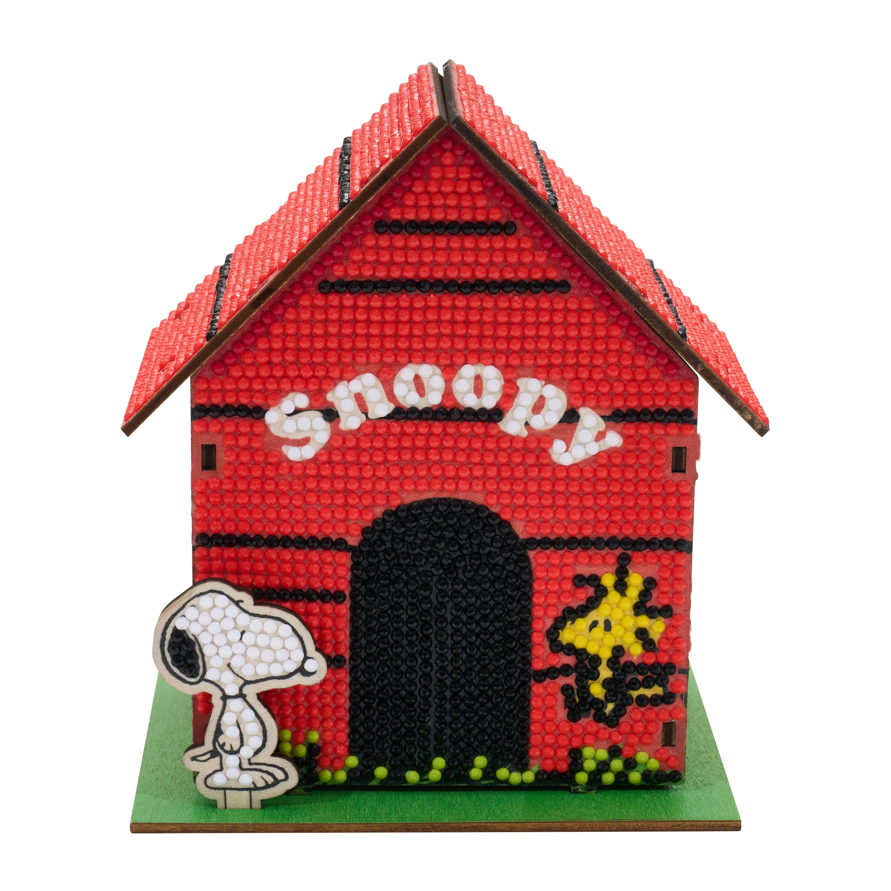 1304-gem-house-snoopy–1.webp