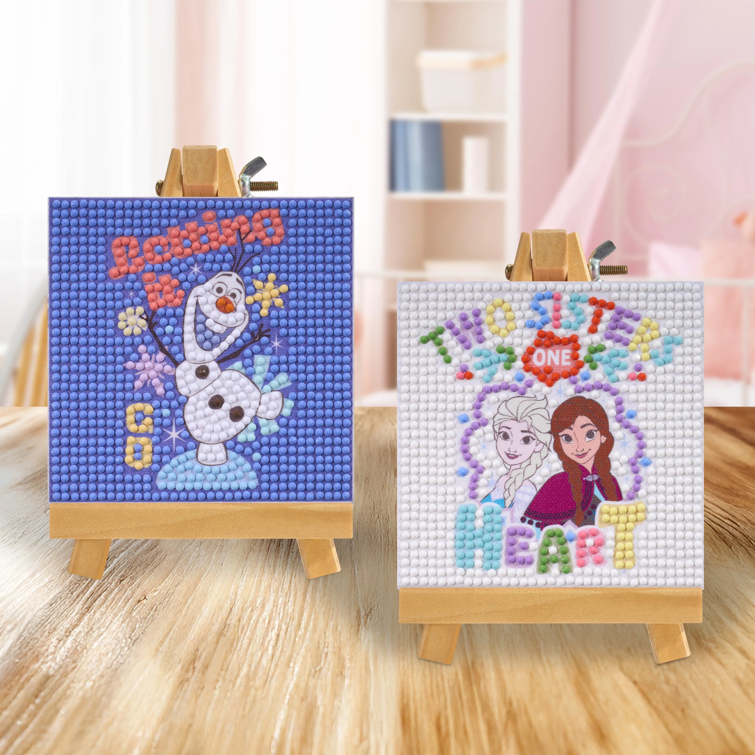 2112-mini-easels-two-sisters-one-heart-1.webp