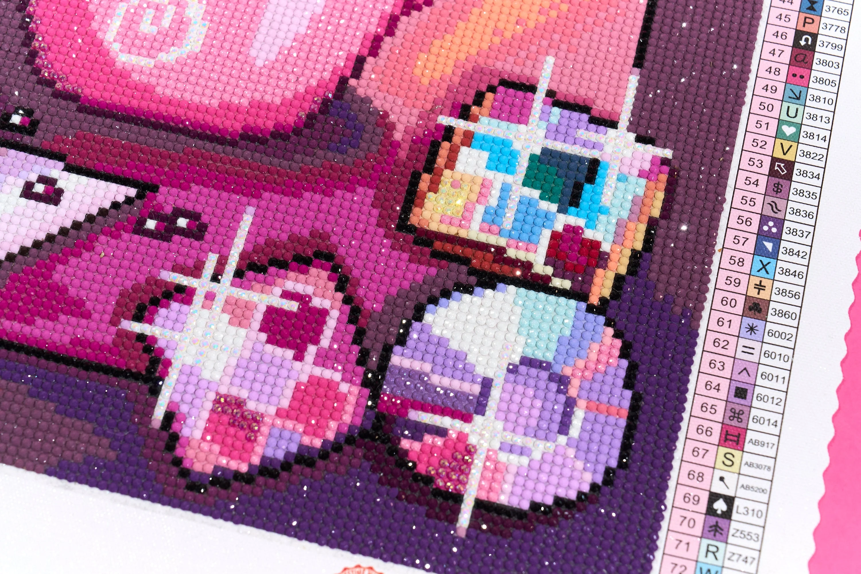 899-diamond-girl-1.webp